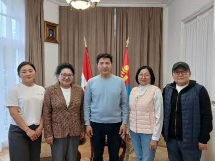 Элчин сайд Шинжлэх ухааны Академийн Философийн хүрээлэнгийн тэнхимийн төлөөлөлтэй уулзав