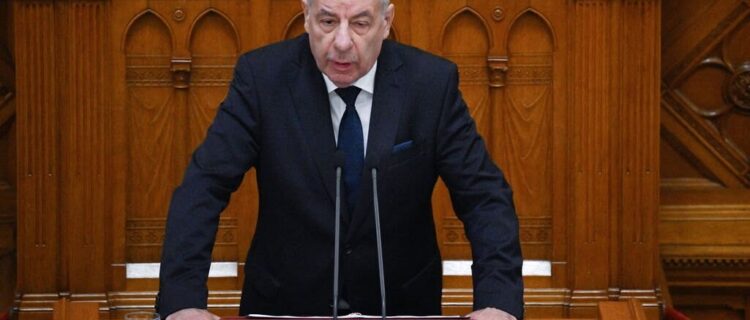 Унгар Улсын Ерөнхийлөгч Тамаш Шуйок огцорсон тухай